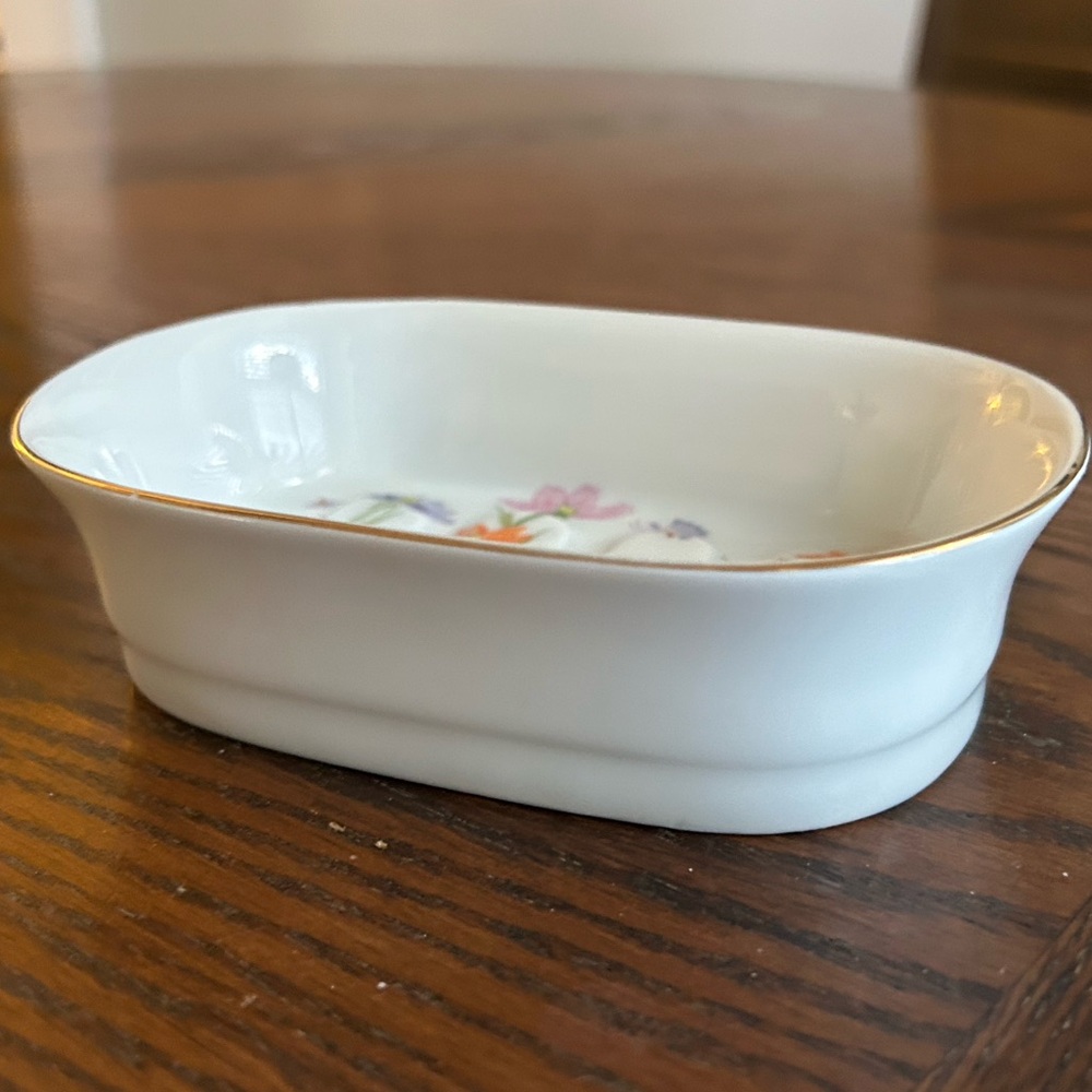 Ben Rickert Floral Porcelain Dish with Gold Trim - Picture 4 of 5